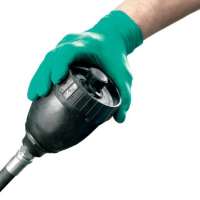 Guantes de protección desechables.